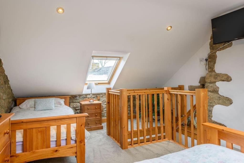 Westside Cottage, Newby, Clapham, Yorkshire Dales National Park, Famous Three Peaks, Near The Lake District, Pets Are Welcome Newby  Εξωτερικό φωτογραφία