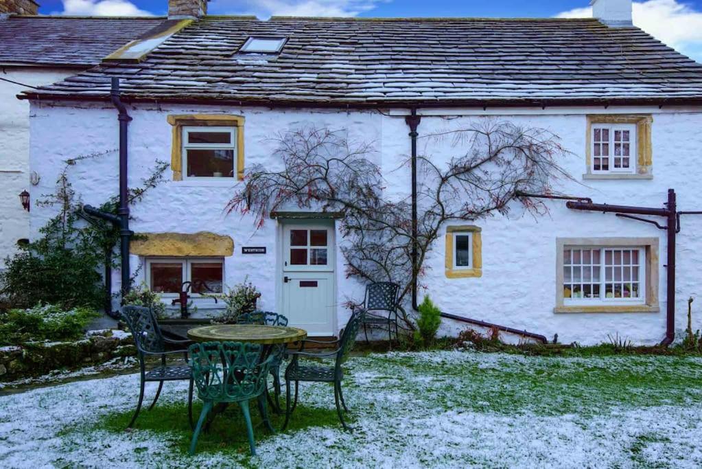 Westside Cottage, Newby, Clapham, Yorkshire Dales National Park, Famous Three Peaks, Near The Lake District, Pets Are Welcome Newby  Εξωτερικό φωτογραφία