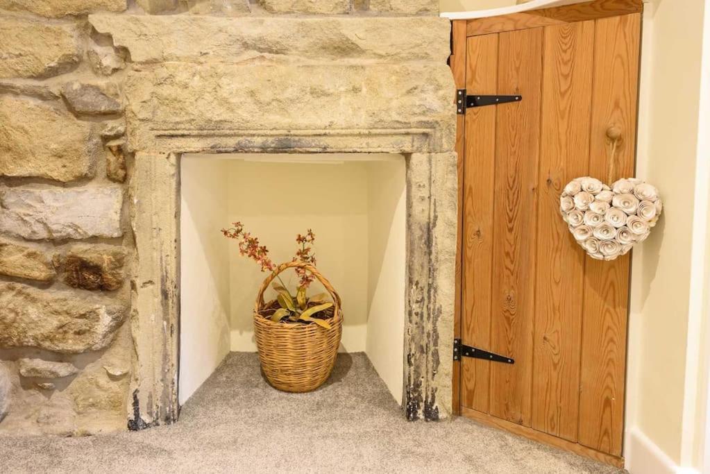 Westside Cottage, Newby, Clapham, Yorkshire Dales National Park, Famous Three Peaks, Near The Lake District, Pets Are Welcome Newby  Εξωτερικό φωτογραφία