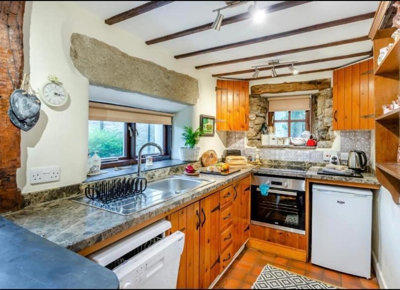 Westside Cottage, Newby, Clapham, Yorkshire Dales National Park, Famous Three Peaks, Near The Lake District, Pets Are Welcome Newby  Εξωτερικό φωτογραφία